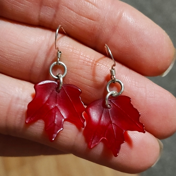 DARK RUBY RESIN MAPLE LEAVES .925 HOOK DROP DANGLE 1.5" EARRINGS - Picture 3 of 9